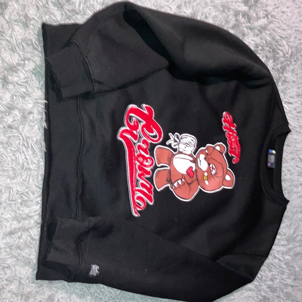 Crewneck sweater